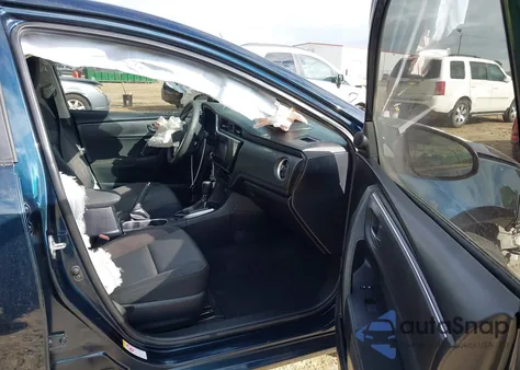 2019 Toyota Corolla Le z USA, uszkodzony, nr VIN 2T1BURHE3KC223689